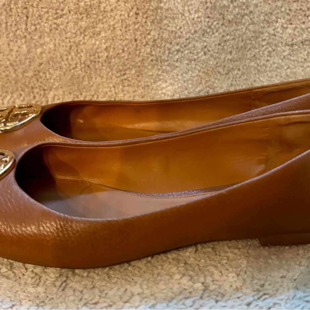 Tory Burch Cognac Leather Logo Round-Toe Flats - Picture 2 of 7